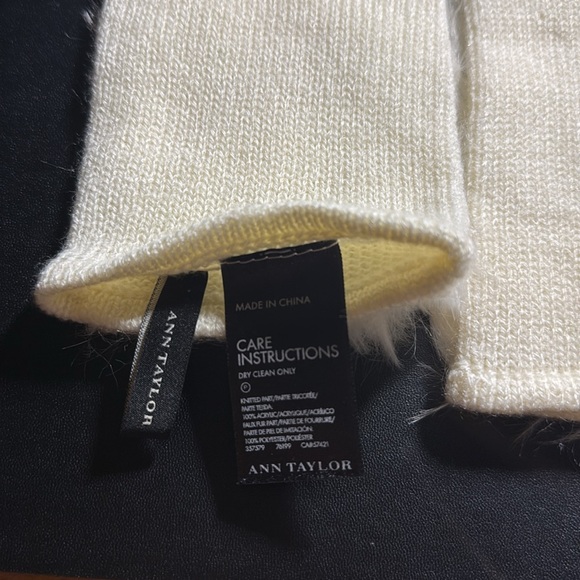 Ann Taylor Glove. 100% NEW - Picture 3 of 4